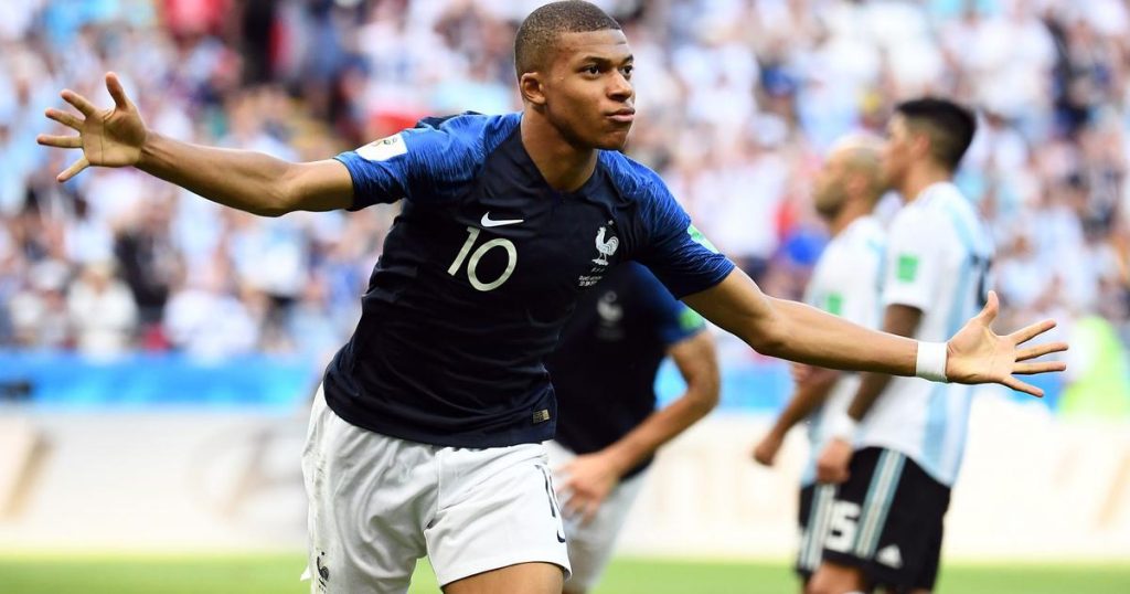 Soi kèo thẻ vàng Argentina vs Pháp WC 2022 Soi keo the vang Argentina vs Phap WC 2022
