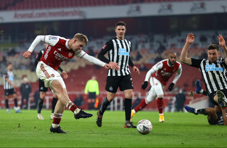 Soi kèo chấp Arsenal vs Newcastle vòng 19 NHA Soi keo chap Arsenal vs Newcastle vong 19 NHA