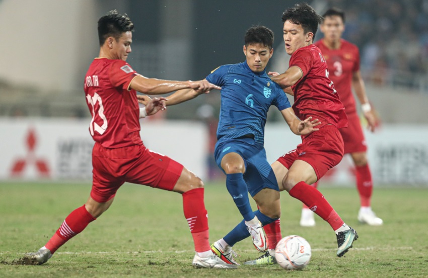 Phong độ Việt Nam vs Thái Lan chuẩn xác Nhan dinh tran Viet Nam vs Thai Lan